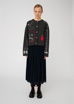 Back To School Embroidered jakke Almond Black Stella Nova 